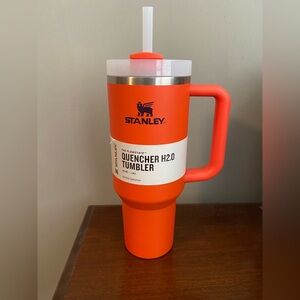 NWT Stanley Tiger lily Plum Quencher H2.0 Tumbler